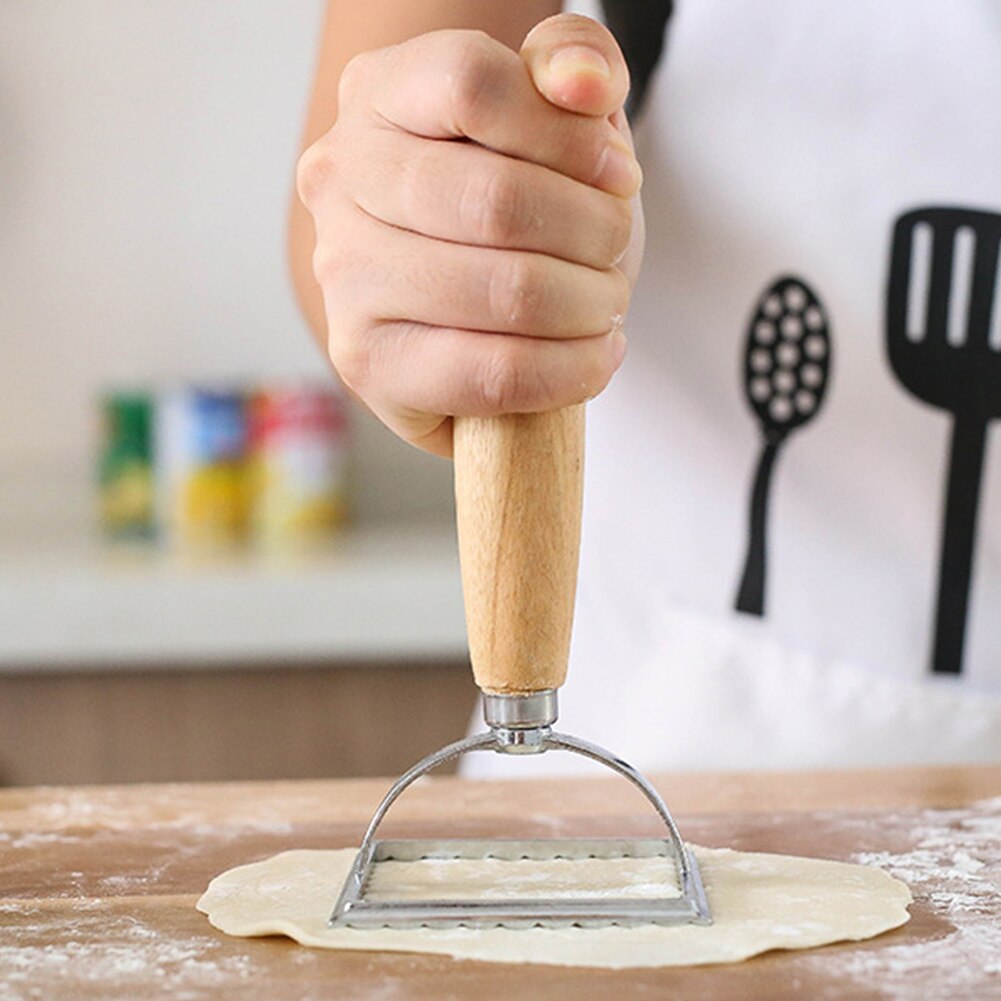 Wienerbrød bageware gadgets holdbar firkantet skimmel ravioli stempel bærbart riflet kant træhåndtag pasta cutter dumplings maker værktøj