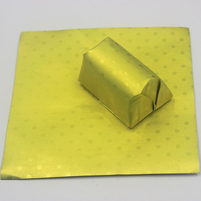 Mad aluminiumsfolie diy chokolade slikpakke papir komposit tinfoliepapir foliefolier indpakning firkantet 8 farver 100 stk / lot: Gul