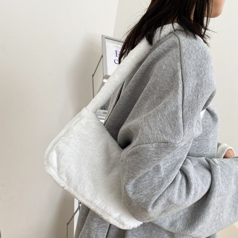 Mulheres de pelúcia ombro underarm saco macio outono inverno moda fofo feminino compras tote cor sólida casual zíper fuzzy bolsa