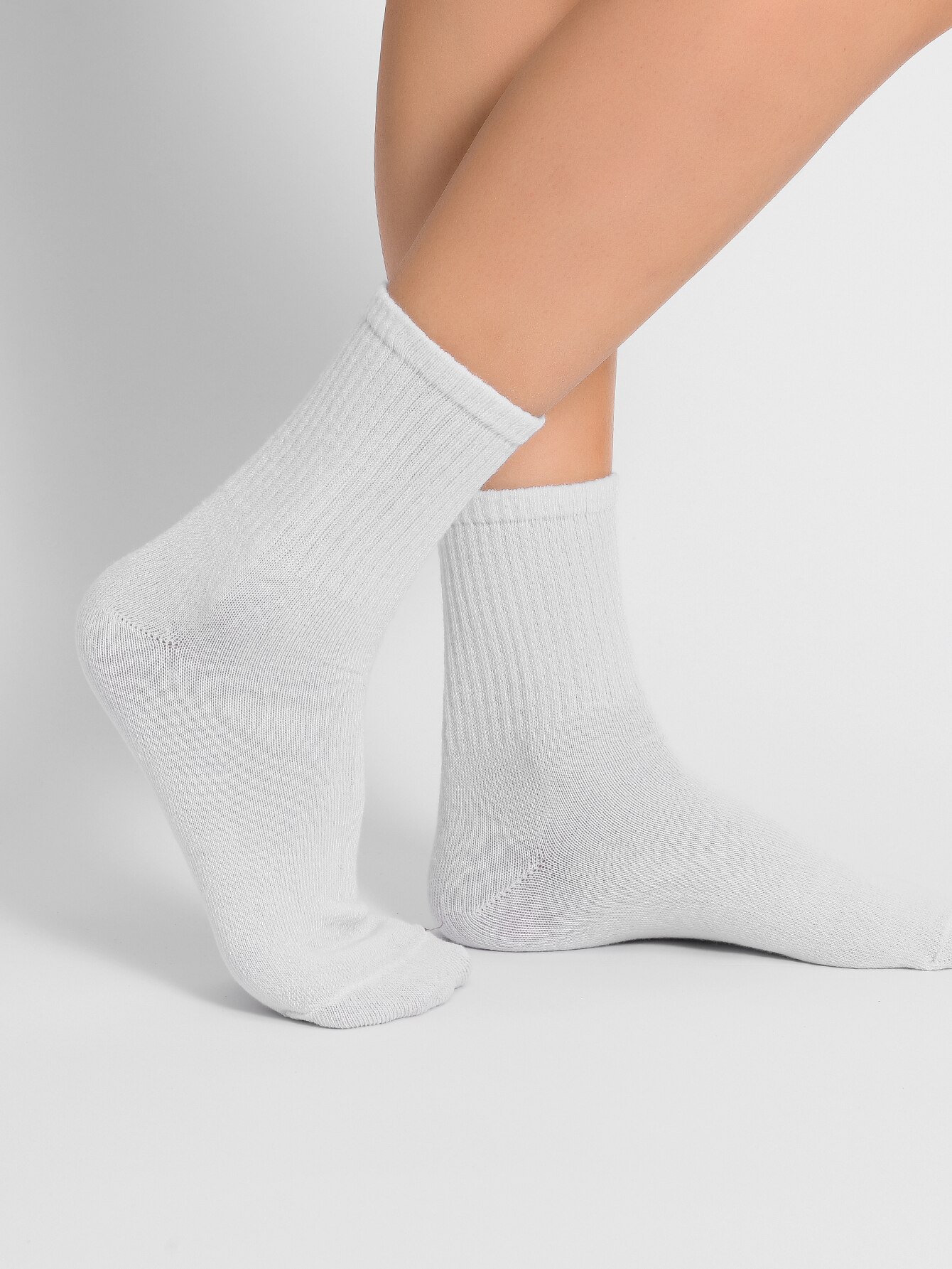 6 paires de chaussettes Tube moyen pour hommes et femmes, couleur unie en blanc et noir, Absorption de la sueur, respirantes et décontractées