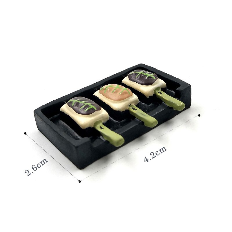 1 pc Simulatie Voedsel Koffie Cake Mini figurine Decor Fairy Garden stripfiguur standbeeld Model Hars ambachtelijke speelgoed ornamenten: BBQ Tofu