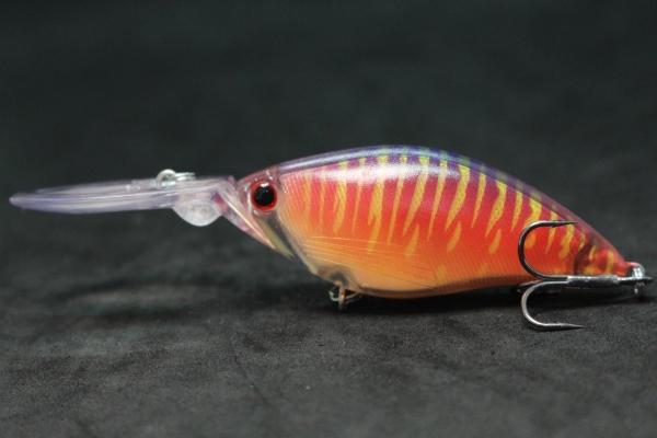 Wlure crankbait vislokmiddel 11cm 18.5g met reflectiefolie wobbler deep diver 4-5 meter strakke/snelle actie  c739: Distel