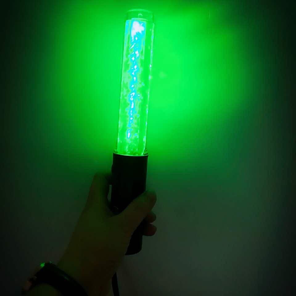 26cm Length Traffic Baton Light Multi-function Flashinglight Fluorescent LED Fire Safety Emergency Evacuation Flash light Baton