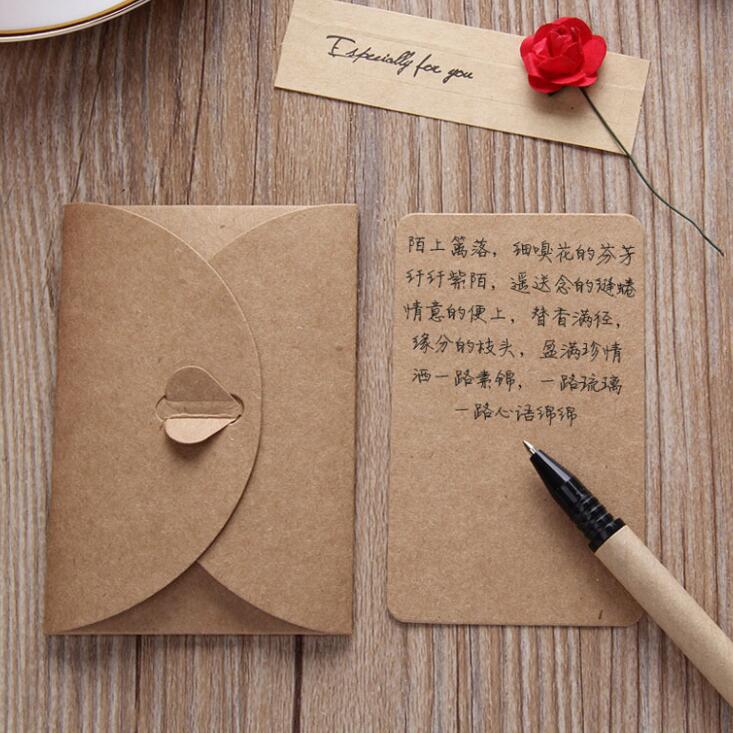 10 stuks/ diy kraftpapier handgemaakte gedroogde bloemen uitnodigingsgroetkaart met envelop kerst bruiloft verjaardag bedankjes kaarten