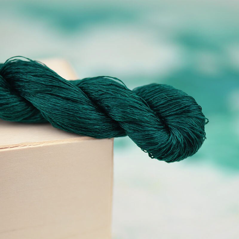 silk embroidery thread / 100% silk thread /hand embroidery embroider cross stitch/ viridity/8 gradient colors: 8