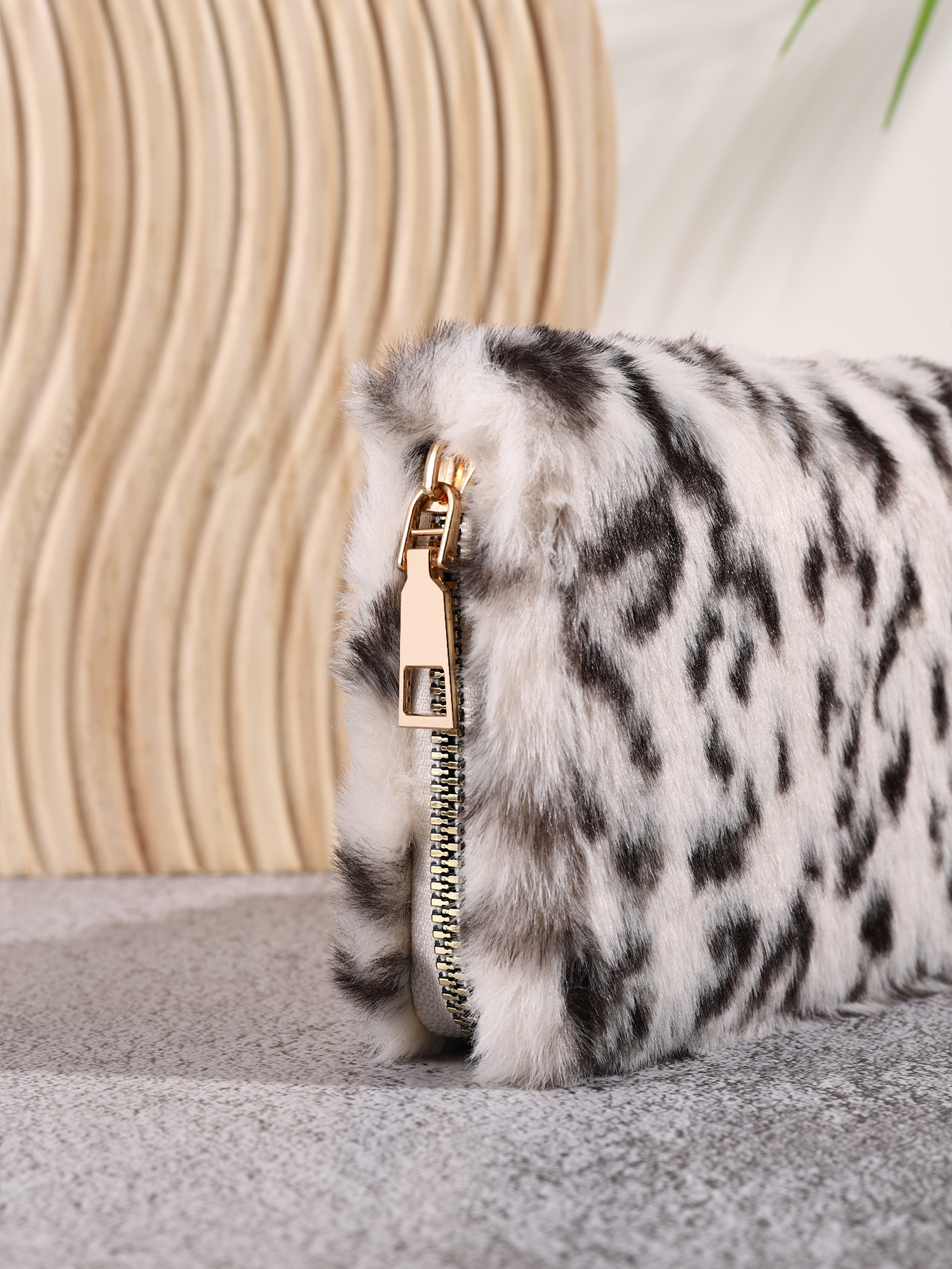 Plush coin purse, stylish leopard print long wallet, portable for everyday life