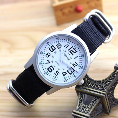 jinnaier koppels liefhebbers vrouwen mannen quartz sport horloges studenten Streep canvas elektronische waterdichte horloges klok: black and white