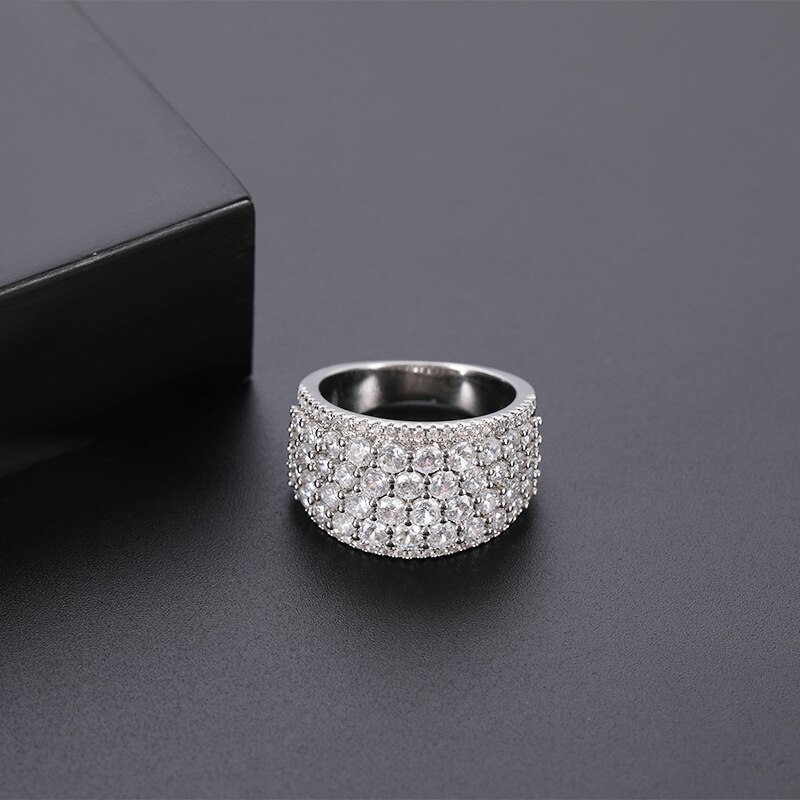 Rock Licht Luxe Persoonlijkheid Alternatieve Ringen Man Vrouw Crystal Strass Bruiloft Accessoires
