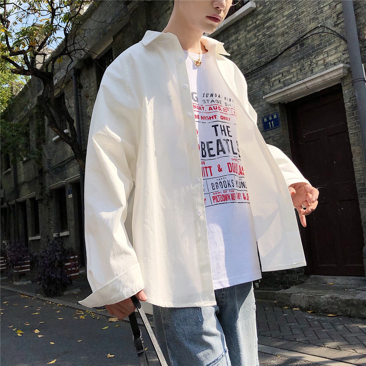 Skjorter herre solid enkel langermet svart skjorte uformell herre koreansk stil myke menn pluss størrelse harajuku hvite klær
