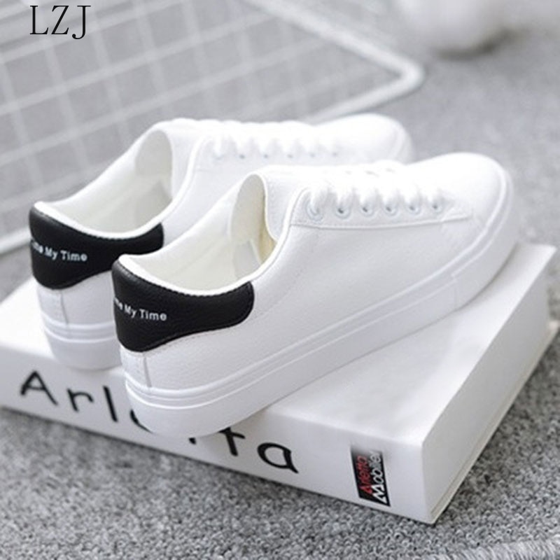 chaude printemps concepteur respirant vulcanisé chaussures femme en cuir Pu Tenis Feminino à lacets blanc baskets taille 35-42