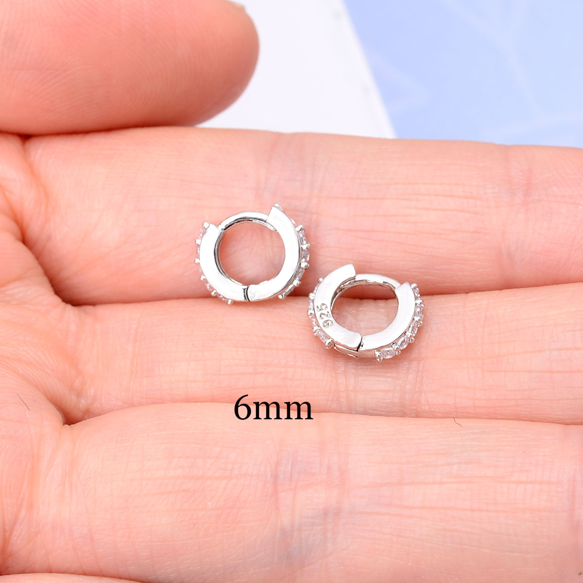 Piercing Studs Women Small Hoop Earring Huggies Ear Circle Rings Cartilage Earlobe Tragus Man Girls Tiny Hoops: Silver white 6mm
