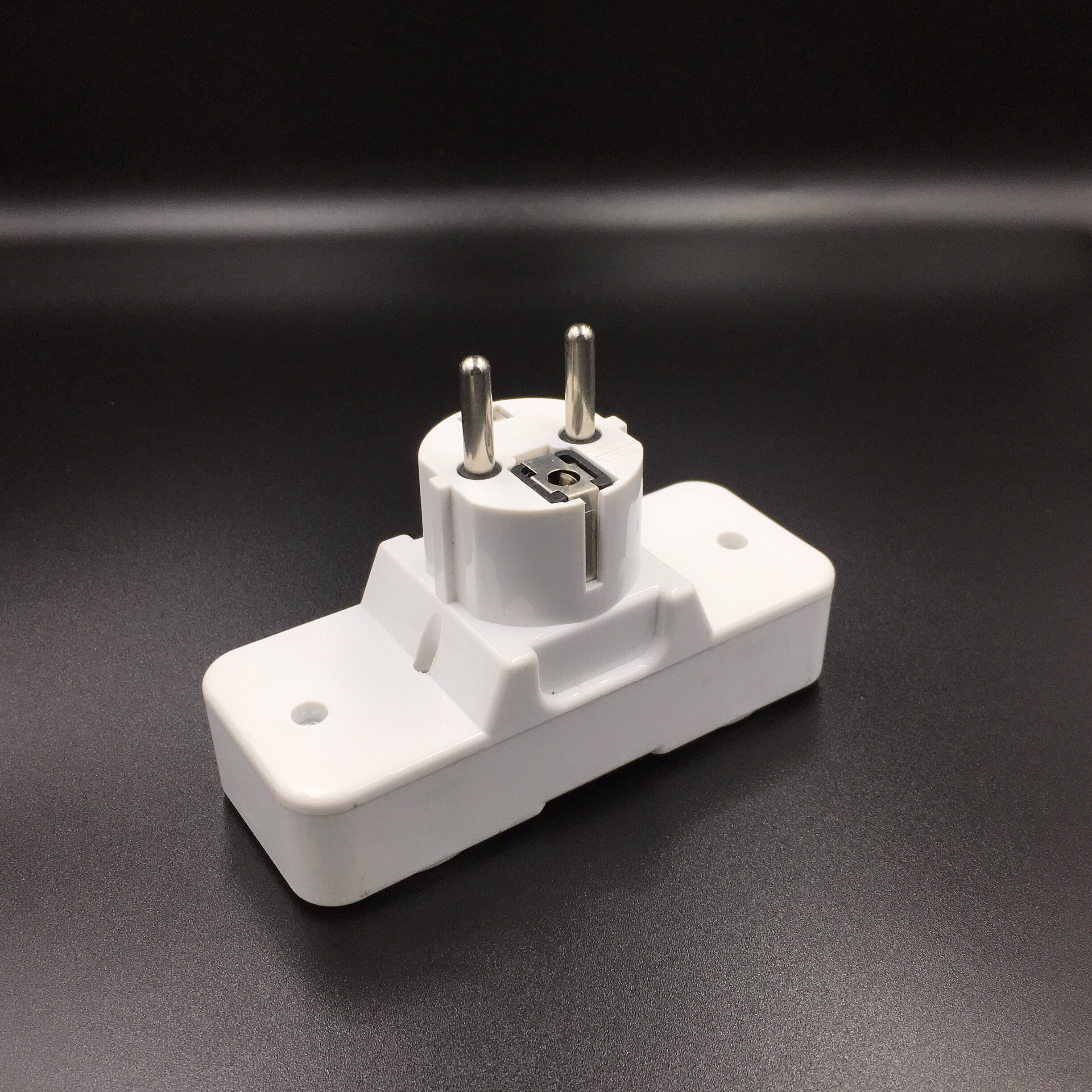 White Portable 250V 6/10A universal travel adaptor socket Europe extension socket power converter plug with on off light switch