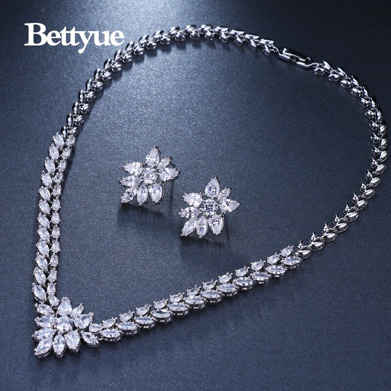 Bettyue Eleganz AAA Cubic Zirkon Weiß Gold Blume Form Schmuck Sets Für Frau Gothic Stil Hochzeit Partei