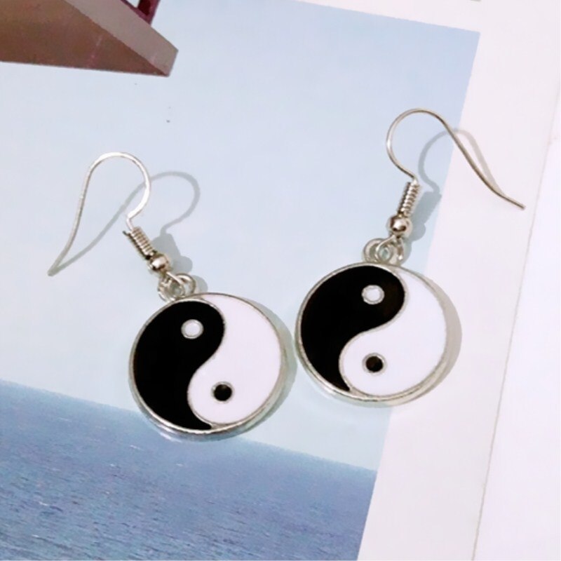 EK1009 Mode Zwart Wit Tai Chi Oorbellen Voor Vrouwen Eenvoudige Retro Taiji Dangle Oorbellen Verklaring Bijoux