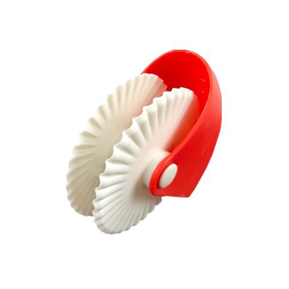 Kitchen Accessories Manual Cutting Wheel Roller Wheel Pastry Biscuit Dough Cutting Machine Baking Tool Kitchen Gadget: cutting wheel