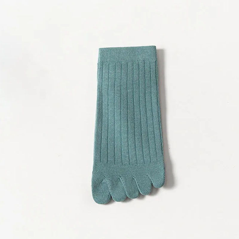 Calcetines hasta la rodilla a la con cinco dedos para hombre, calcetines a rayas de Color sólido hasta la pantorrilla, calcetines con punta abierta y absorción del sudor para primavera y verano, 5 dedos: Verde negruzco