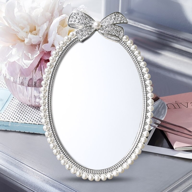 Placage d'argent brillant avec perles blanches et strass clairs | de ruban de bijoutier, miroir de table ovale avec cadre en métal ovale de 5x7 pouces