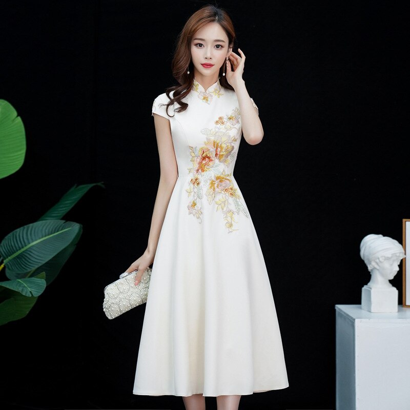 nueva luz champán bordado de La Flor de noche vestido de vestido de novia vestido para brindis Vestidos