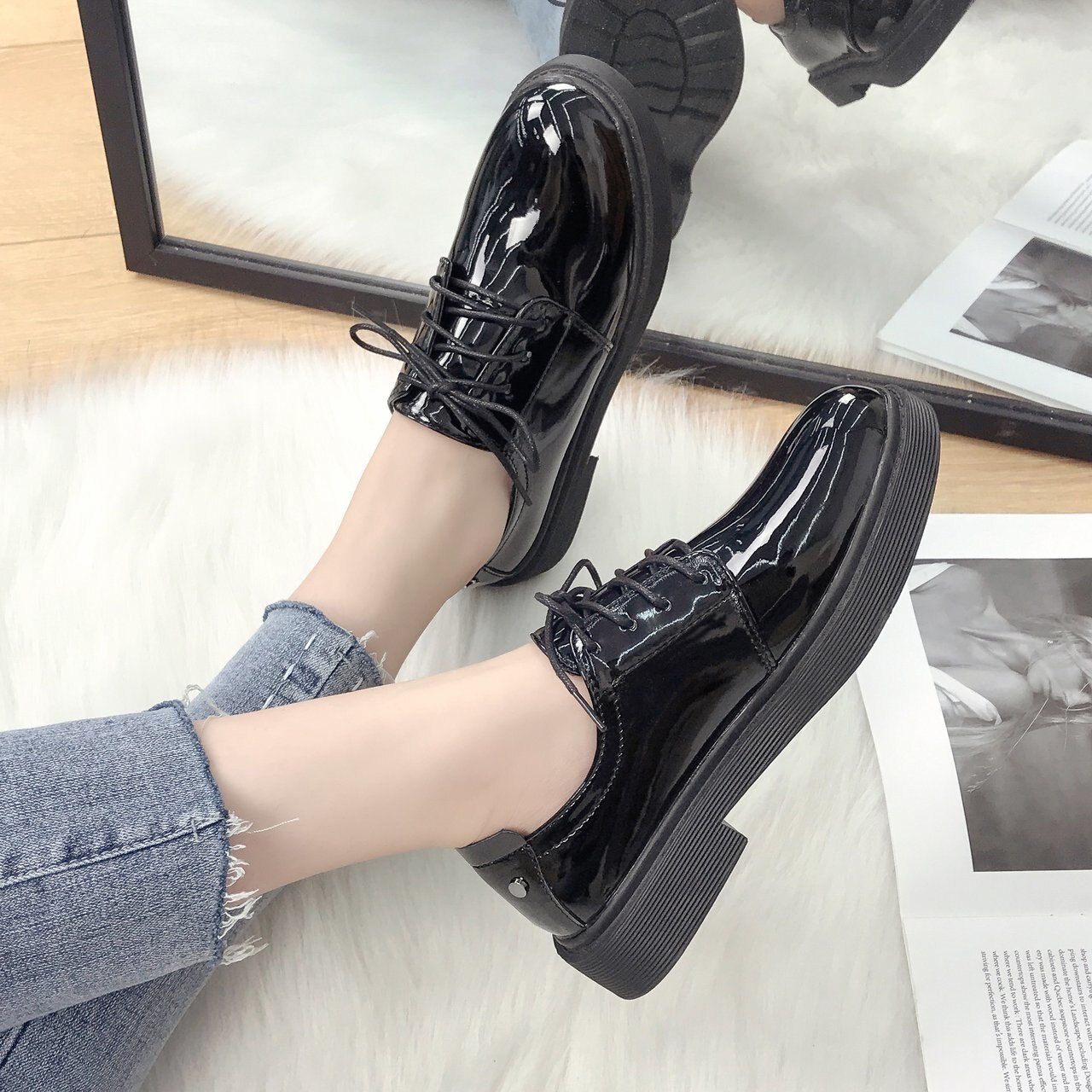 Zapatos Oxford de cuero liso para mujer, zapatillas informales con cordones de fondo grueso, zapatos planos de plataforma de punta redonda, novedad, Otoño e Invierno