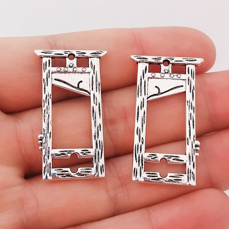 4 stück 37*22mm Guillotine-anhänger, personalisierte anhänger, gruselige halloween-kunstanhänger, diy-schmuckzubehör