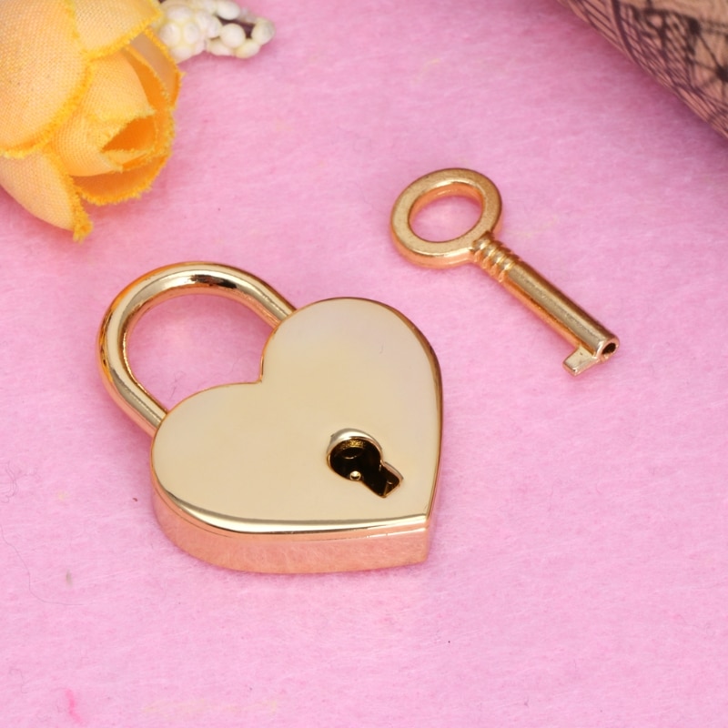 Ootdty sydämen muotoinen vintage vanha antiikki tyyli mini archaize padlocks key lock with key
