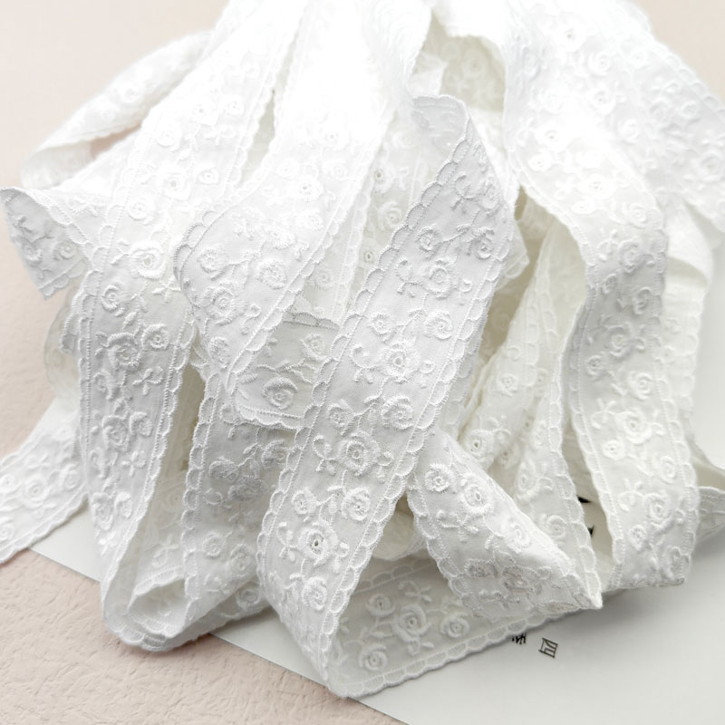 1 yard blonder for håndverk gjør-det-selv 3.0cm bredde hvit blomst brodert bomull blonder bånd klær sy hjemme tekstil stoff avskjær