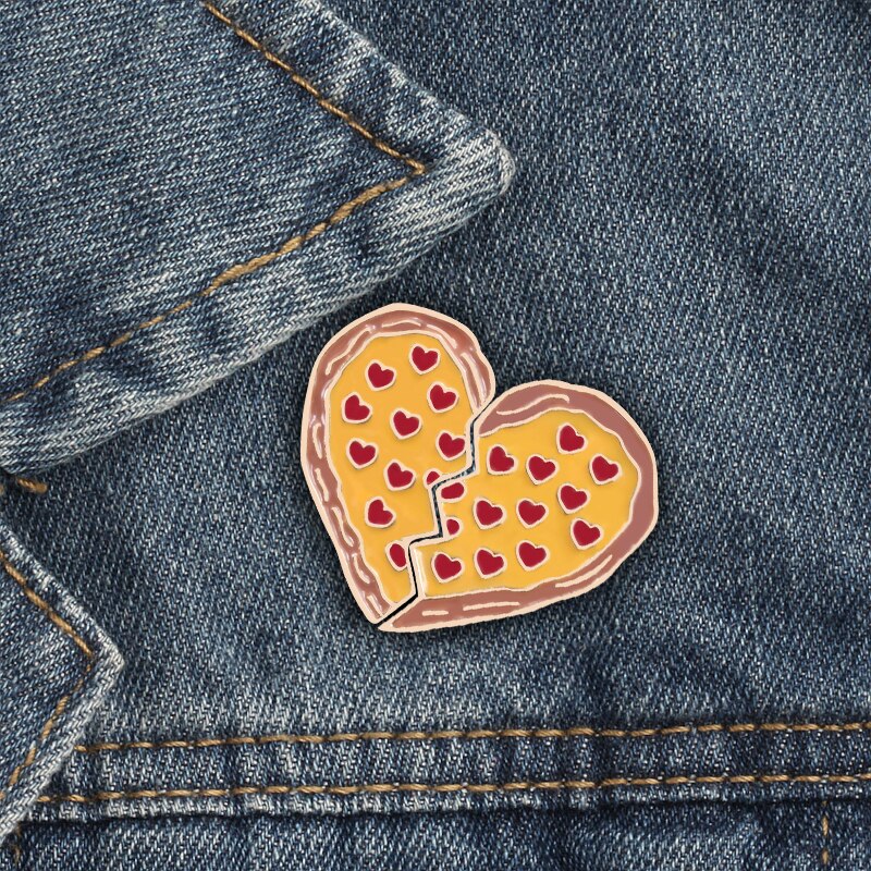 2 Stks/set Gebroken Pizza Hartvormige Emaille Pin Broche Kleding Rugzak Accessoires Pins Badge Broches Sieraden Voor Kids