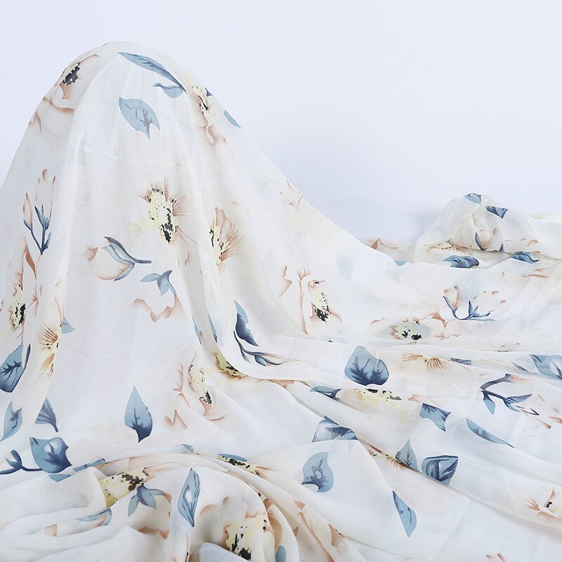 Blødblå blomsterprintet chiffon tylstof til kjole skjorte i meter, grå og hvid chiffon tyl stof: 1