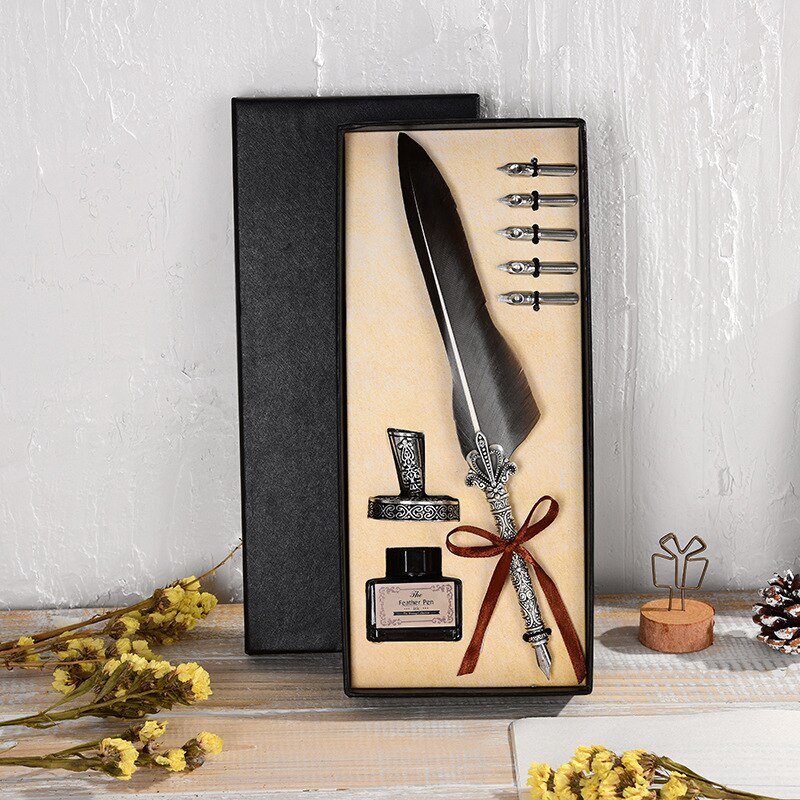 Vintage Antique Feather Dip Pen Metal Nibbed Ink Writing Quill Pen Retro Scrapbooking Feather Pen Set Birthday: 12