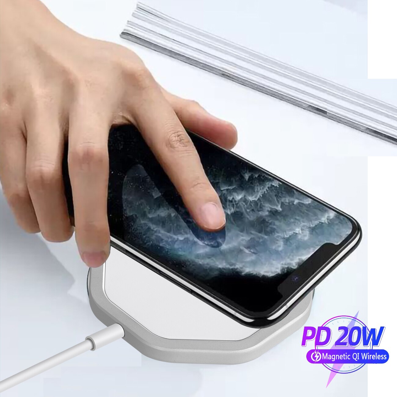 Bezprzewodowa ładowarka magnetyczna 20w do iphone&#39;a 12 seria magnetyczna ładowarka indukcyjna do iPhone 13 Pro Max bezprzewodowa ładowarka