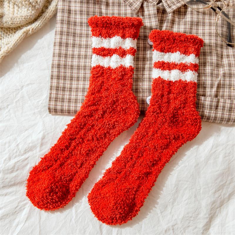 One Pair Arrivals Twist Coral Fleece Socks Female Kawaii Tube socks Autumn Winter Cute Warm Fluffy Sleeping Floor Socks: Q