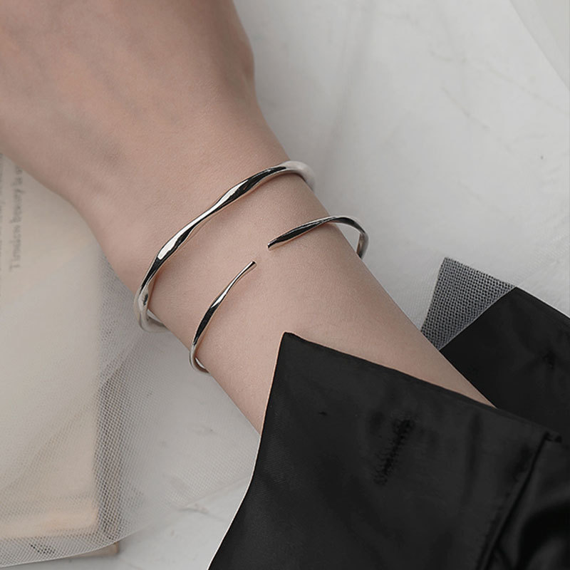 Vintage armbånd i rustfritt stål, unisex, avslappet mobius-armbånd med vridning