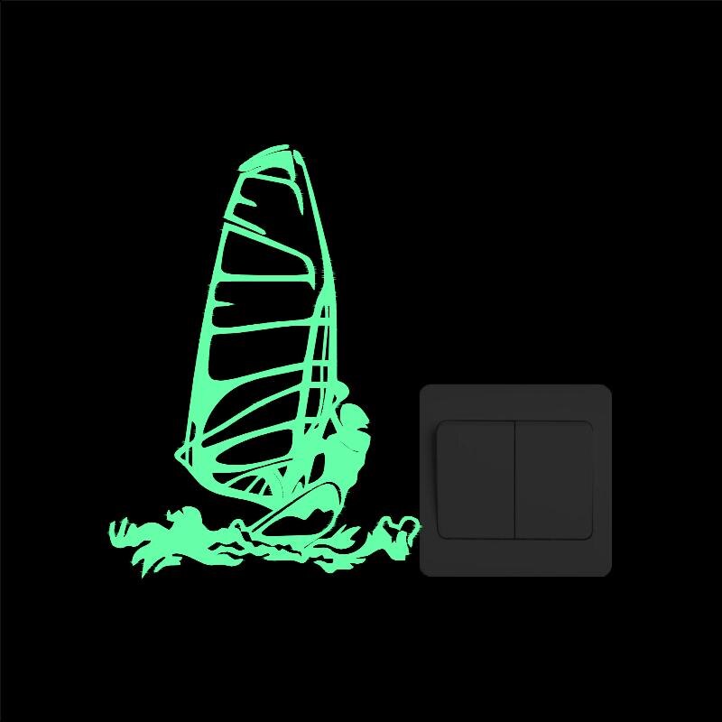 Windsurfen Extreme Sport Vinyl Muursticker Glow in The Dark Schakelaar Sticker Kid Kamer Kinderen Slaapkamer Wc Sticker Home Decor