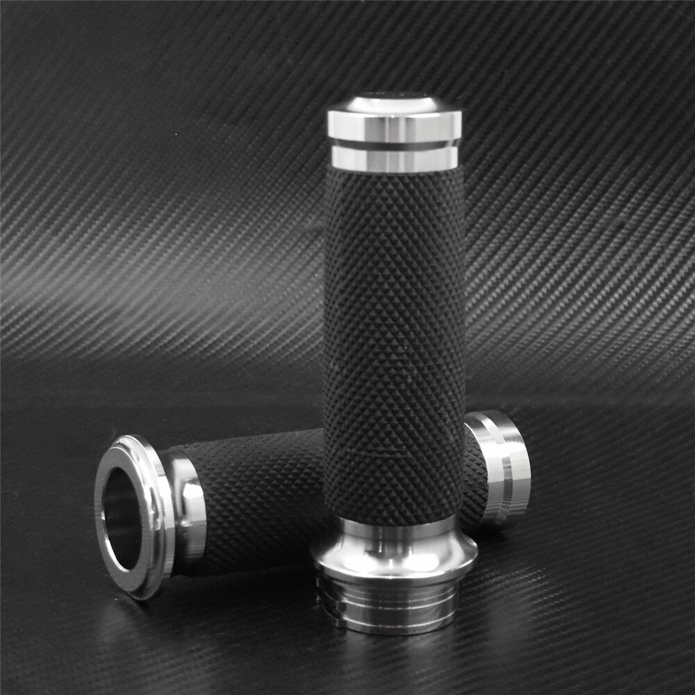 Motorcycle 1"25mm Hand Grips Universal CNC Handle Bar Grip Black/Chrome For Harley Dyna Softail Sportster XL XR VRSC Touring: chrome grips