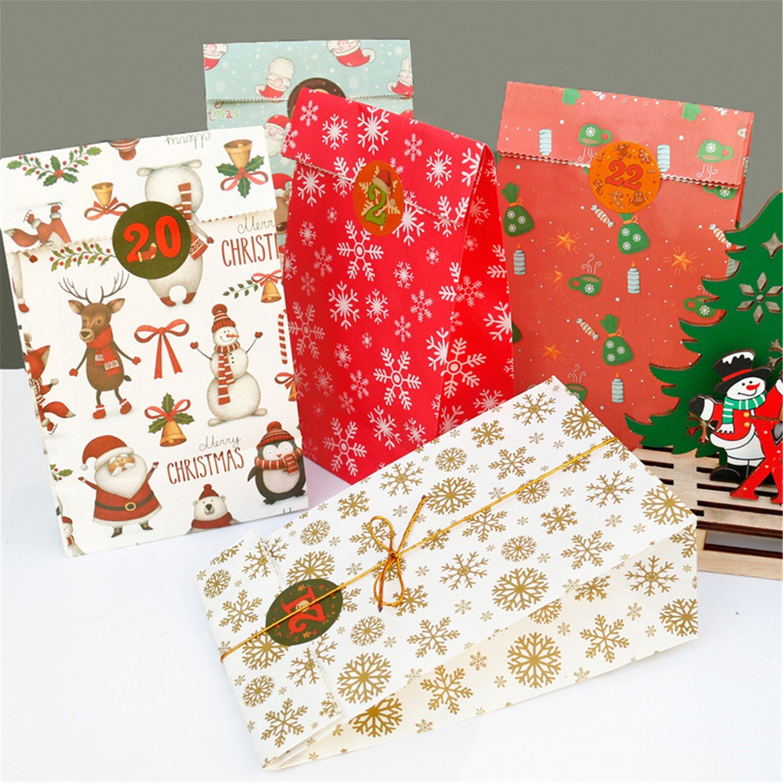 Bags Kerst 24 Stuks Kraftpapier Zakken Met 24 Kerst Stickers