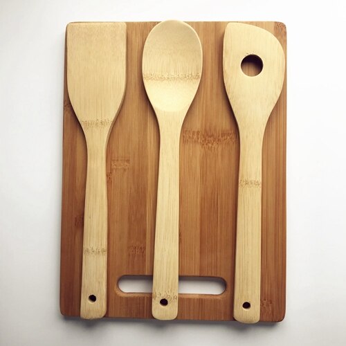 Bamboo Cutting Board with Kitchen Utensils: D