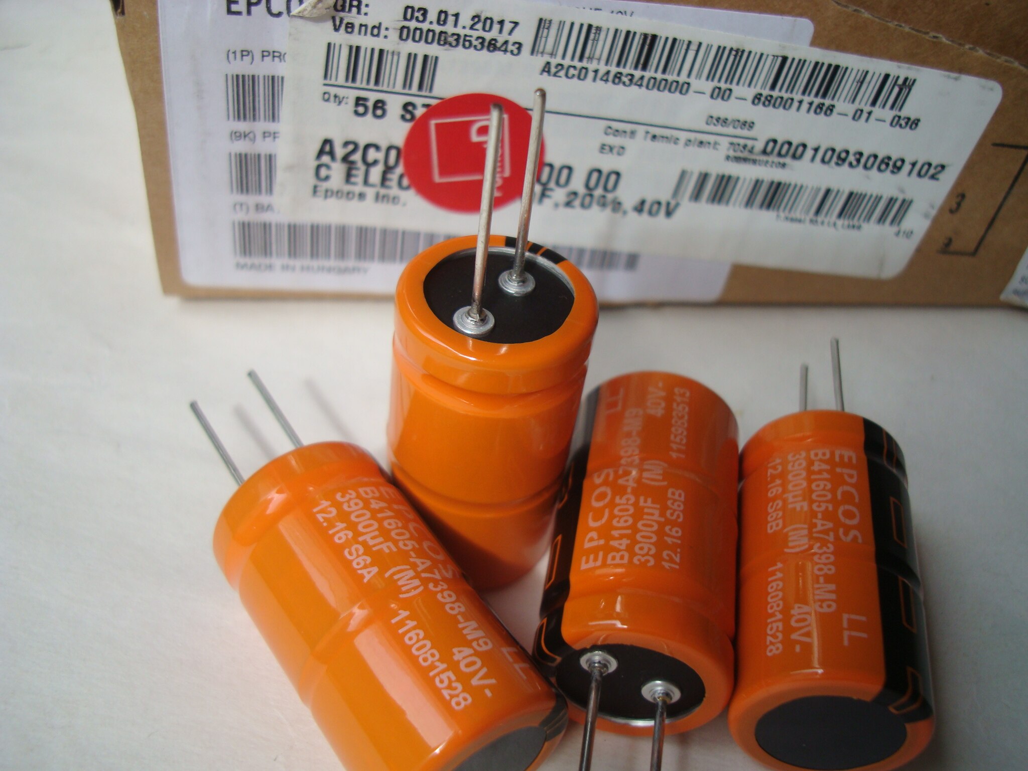 2x EPCOS B41605 3900UF 40V Capacitors - 22x40mm - LL 40V3900UF - for Amplifier Audio Video Equipment