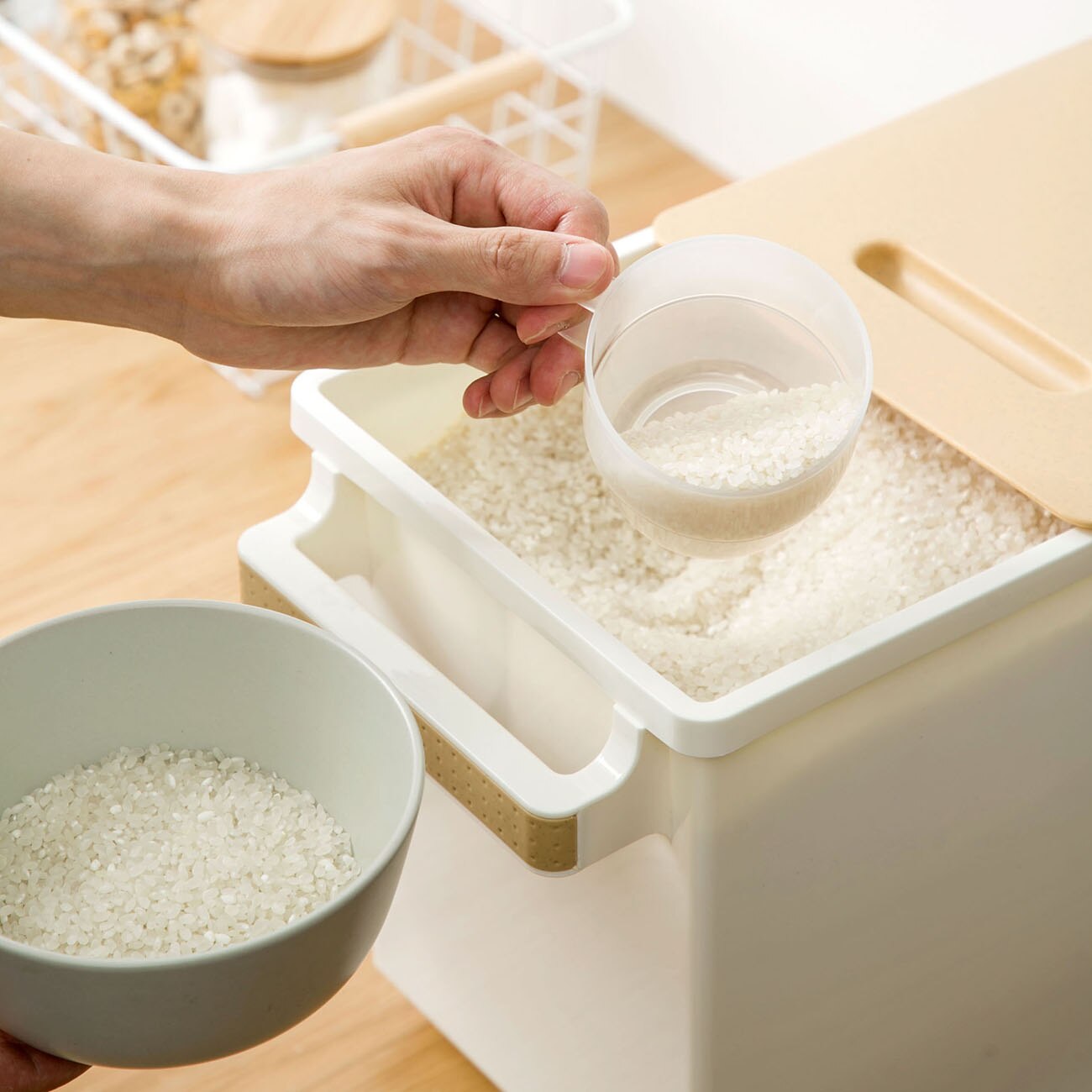 10/15KG grande boîte de rangement de riz de cuisine avec la caisse de récipient de farine de Grain de roue boîtes de récipient de riz en plastique bac scellé anti-poussière