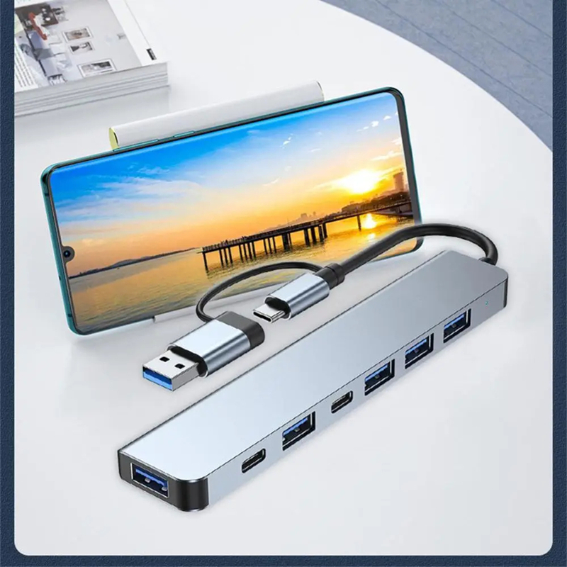 Hub USB-C 8 em 1 com adaptador de áudio, leitor de cartão Micro SD, conversor de disco para laptop, tablet e celular.