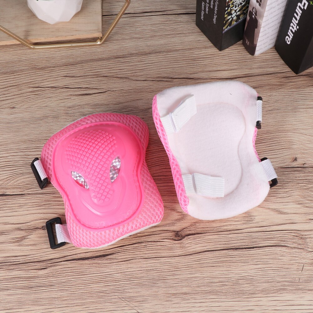 6pcs in 1 Set Adults Roller-skate Protection Gear Skiing Roller Protector Sports Protectors Kit Skateboard Bike Riding Knee Pad: Pink