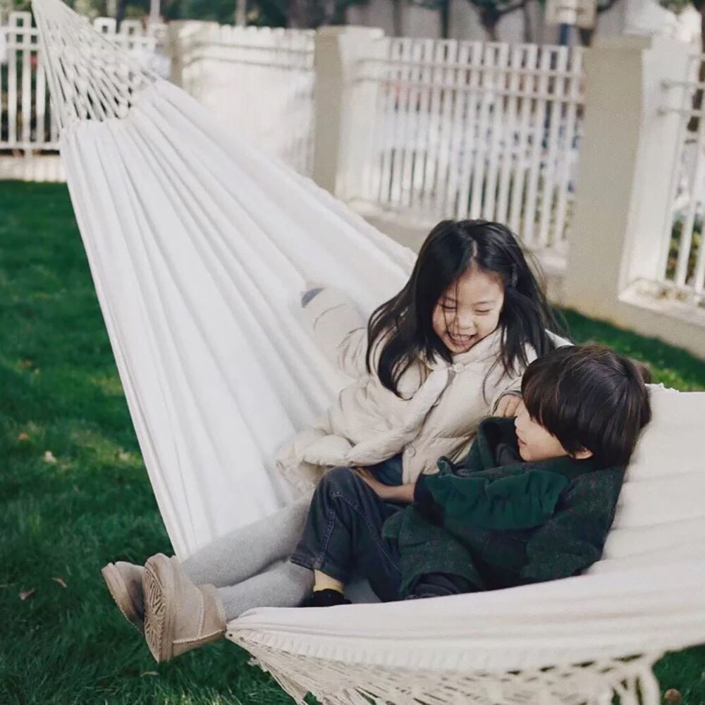 Large 2 Person Hammock Boho Style Brazilian Macrame Fringed Deluxe Double Hammock Net Chair Indoor Hanging Swing Home Decor