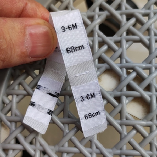 50 stks Geweven maat label doek maten labels 2-3Y 3-4Y 4-5Y 5-6Y 6-7Y 7-8Y 8-9Y 9-10Y Wit damast polyester Kleding Label: NICKEL