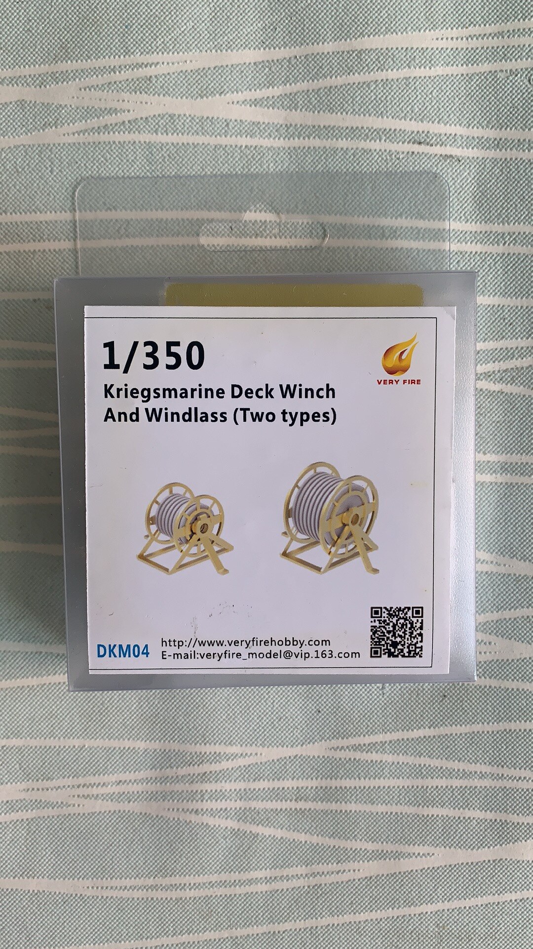 Zeer Brand DKM04 1/350 Kriegsmarine Dek Lier En Ankerlier 2 Types (22 Sets)
