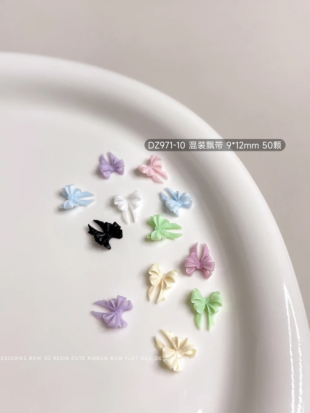 20 Stück 2 Größen Bunte Schleifen 3D-Harz-Nagel-Reize Dekorationen Lange gewellte Schleife NäGel Zubehör Japanische Nagelkunst Niedliche Teile: Schwarz