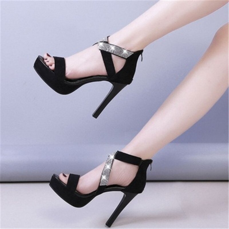 verano plataforma impermeable Sandalias de tacón alto de las mujeres nueva cinturón taladro de agua delgada tacones mujeres zapatos romanos Zapatos negro 34-40