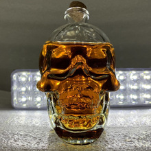 Dubbel glas transparant schedel rode wijn melk whisky koffie drinken geesten geïsoleerde water glas herbruikbare glas wijn glas