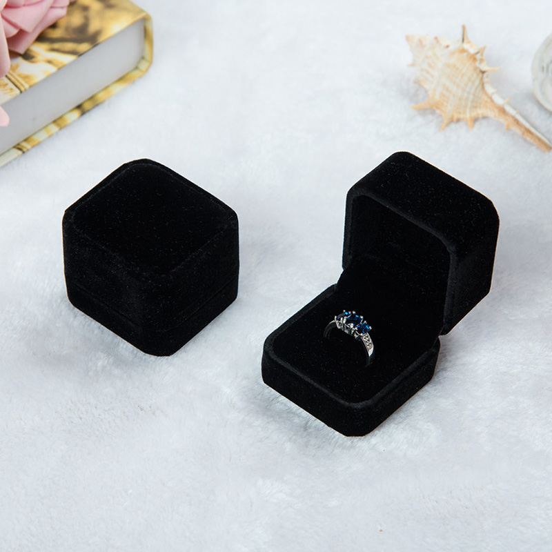 1PC Square Velvet Boxes Display Case Weddings Party Jewelry Box for Ring Earrings Black red: Black