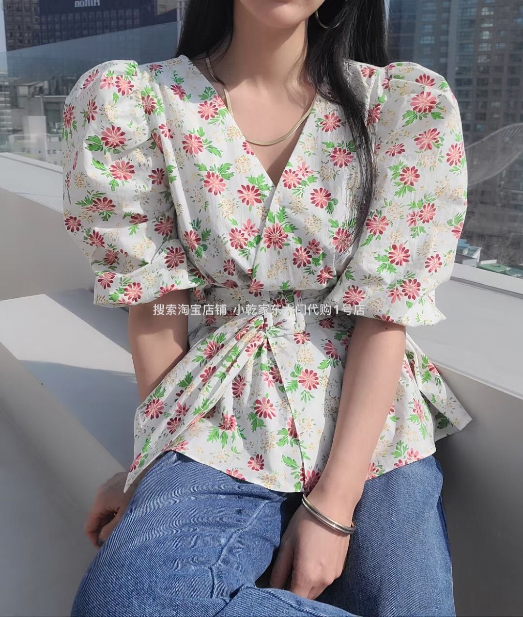 Korean Chic French minority sweet temperament in spring and summer, thin and versatile top, flower print V-neck shirt