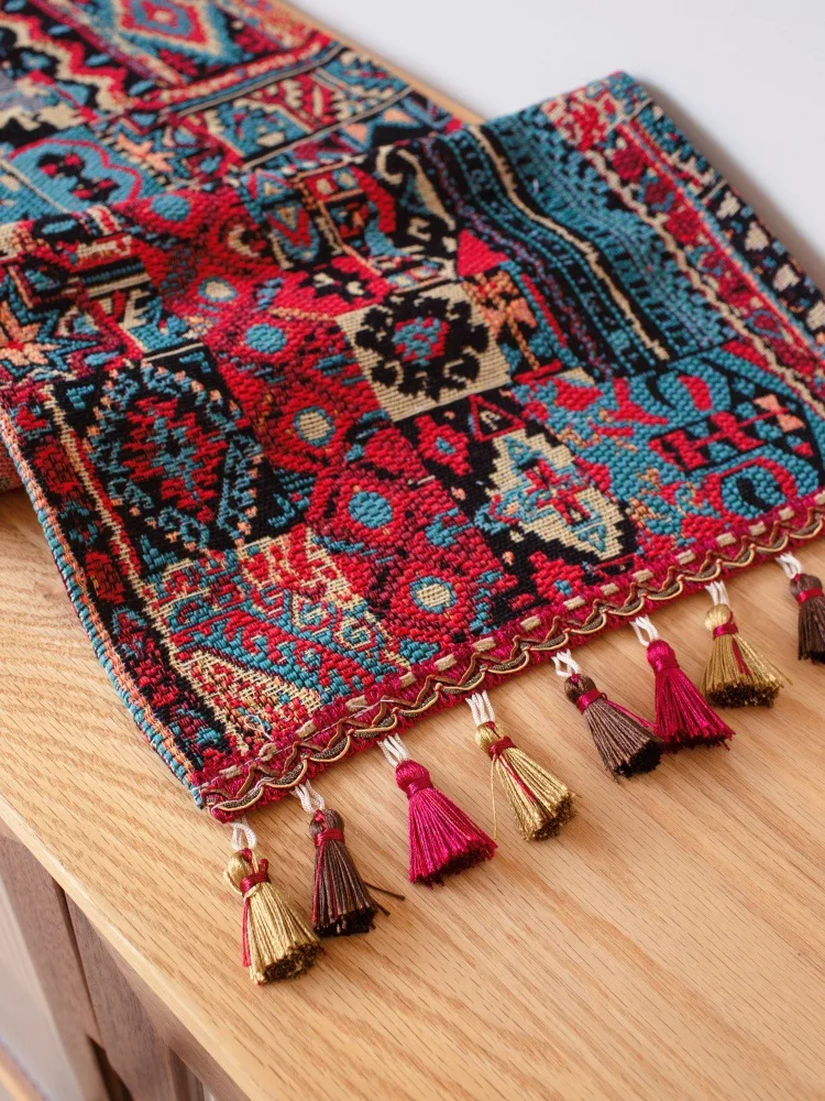 Bieżnik na stół w stylu klasyczny boho z bawełny i lnu z frędzlami, dekoracja robić domu, kuchni, jadalni, etniczna flaga na stół, obrus, ręcznik.