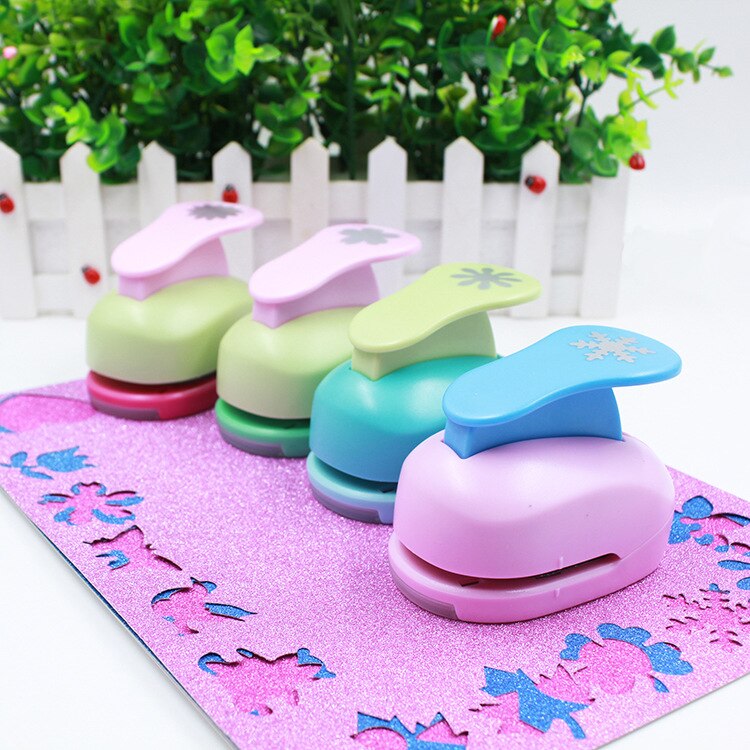 47mm-75mm Different Size Snowflake Shaped Craft Punch Child Diy Tools Paper Cutter Eva Scrapbook Christmas Snow Hole Puncher